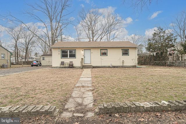 105 DELWYN LN, Williamstown, NJ 08094