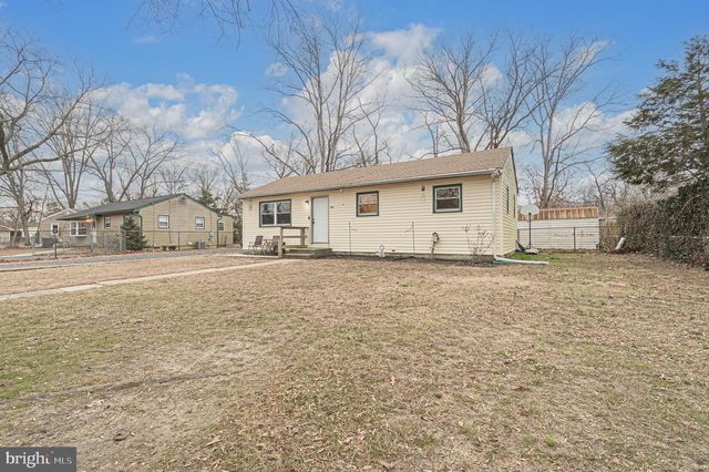 105 DELWYN LN, Williamstown, NJ 08094