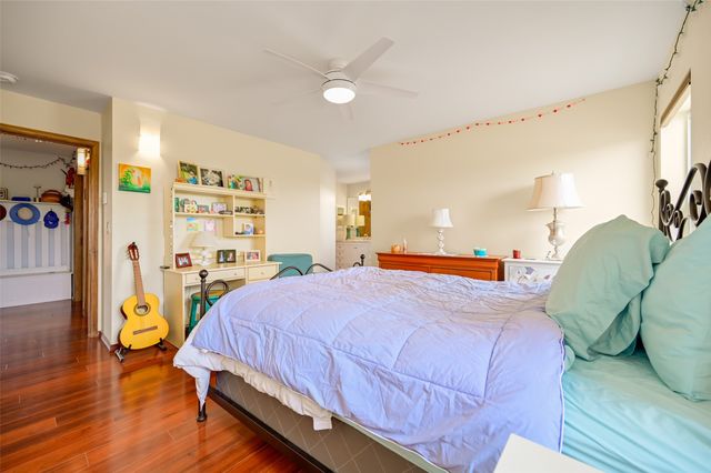 2359 Camino Pintores, Santa Fe, NM 87505