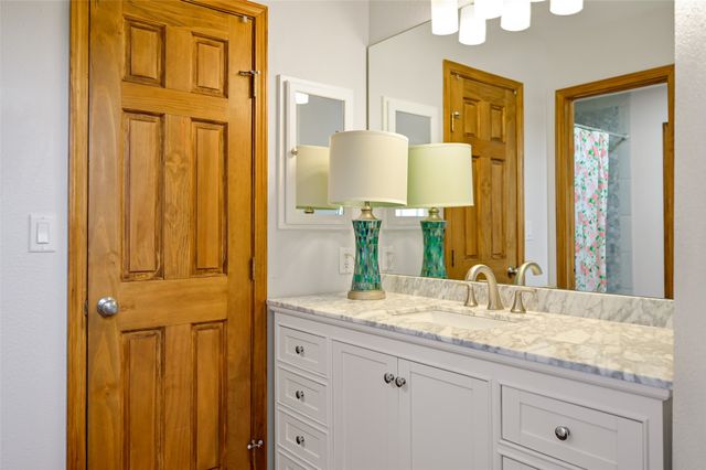 2359 Camino Pintores, Santa Fe, NM 87505