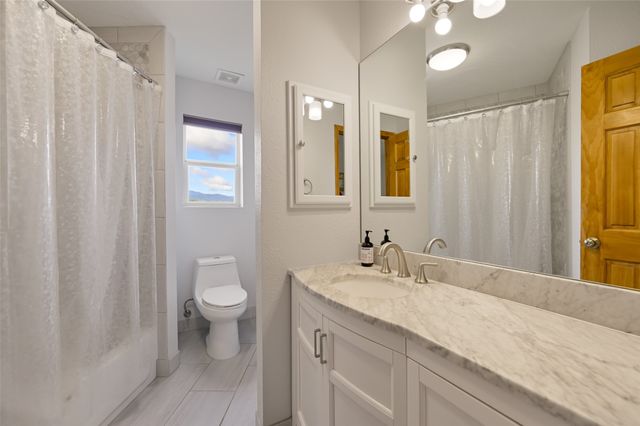 2359 Camino Pintores, Santa Fe, NM 87505
