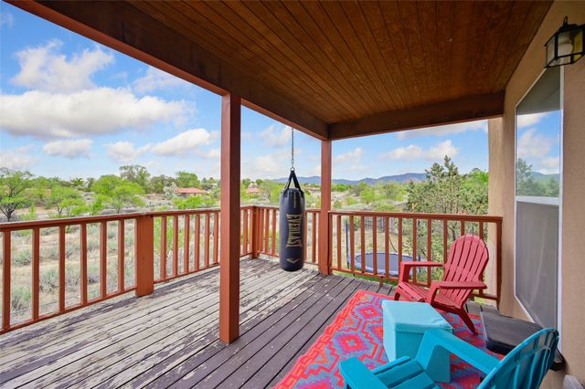 2359 Camino Pintores, Santa Fe, NM 87505