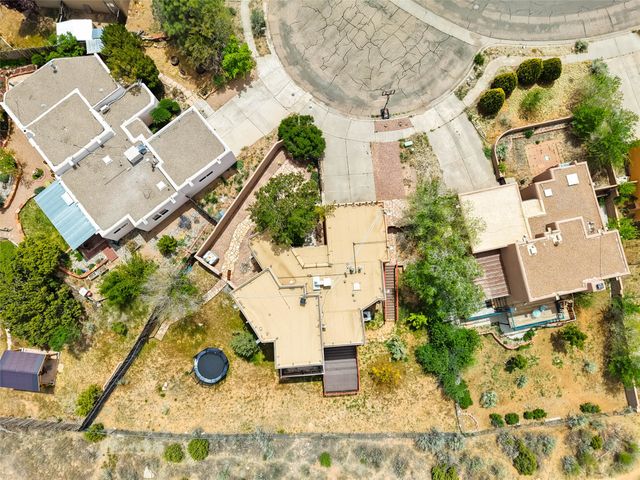 2359 Camino Pintores, Santa Fe, NM 87505