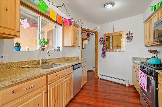 2359 Camino Pintores, Santa Fe, NM 87505