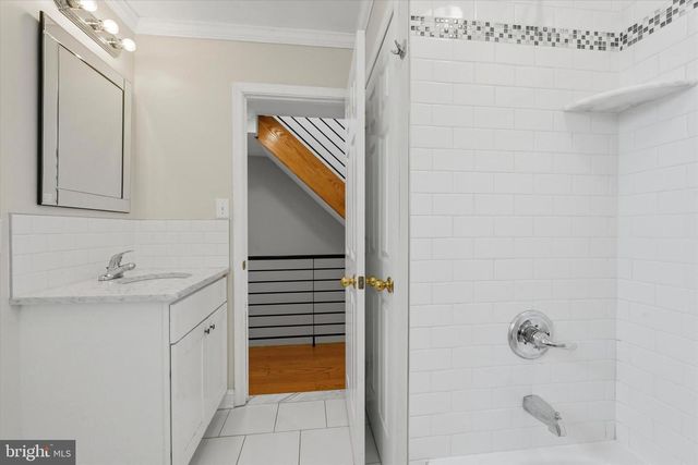 1523 S 4TH ST, Philadelphia, PA 19147