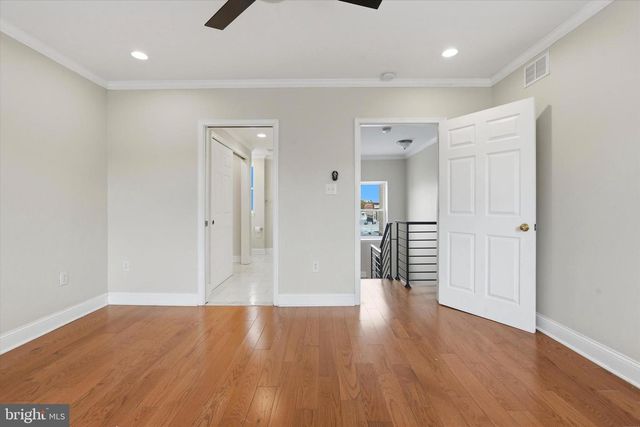 1523 S 4TH ST, Philadelphia, PA 19147