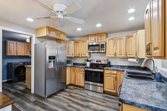 50 E State STREET, Hartford, WI 53027