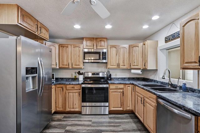 50 E State STREET, Hartford, WI 53027