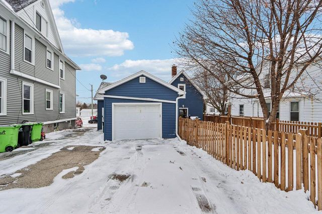 50 E State STREET, Hartford, WI 53027