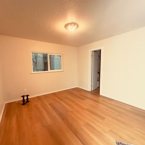 17689 Brewer Rd, Grass Valley, CA 95949