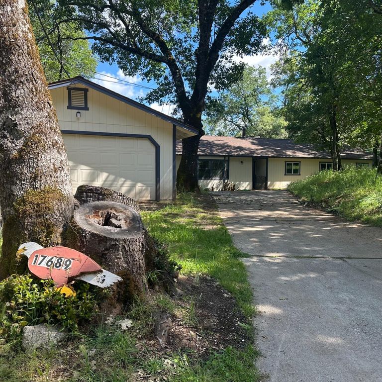 17689 Brewer Rd, Grass Valley, CA 95949