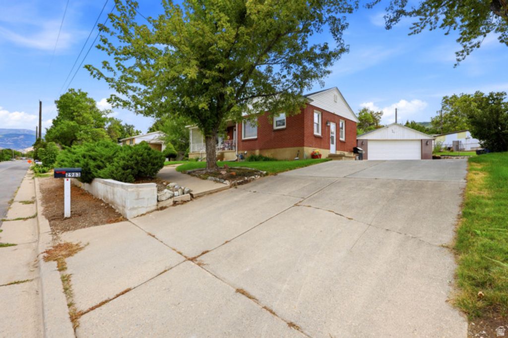 2983 S ORCHARD DR, Bountiful, UT 84010 — photo 4