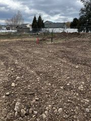 9609,9611,9615 E Upriver Dr, Spokane, WA 99206