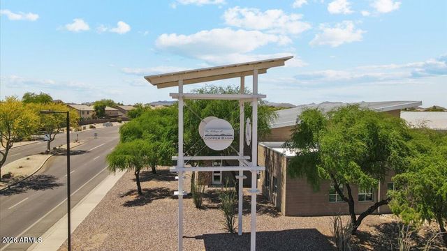 2449 E OLIVINE Road, San Tan Valley, AZ 85143