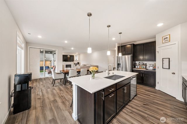 13225 Pines Lane E, Puyallup, WA 98374