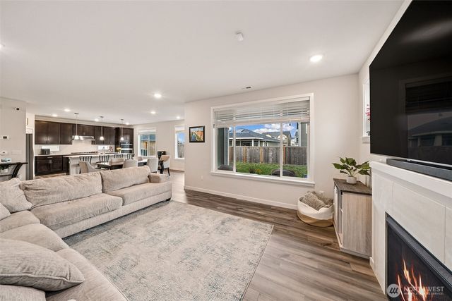 13225 Pines Lane E, Puyallup, WA 98374