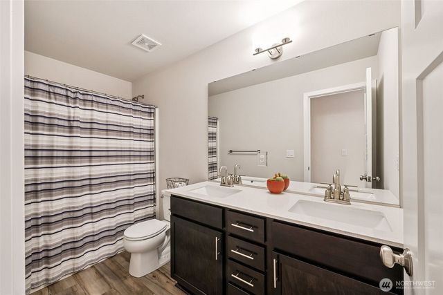 13225 Pines Lane E, Puyallup, WA 98374