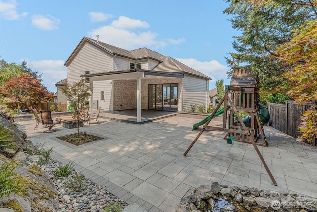 2222 NW Iris Court, Camas, WA 98607