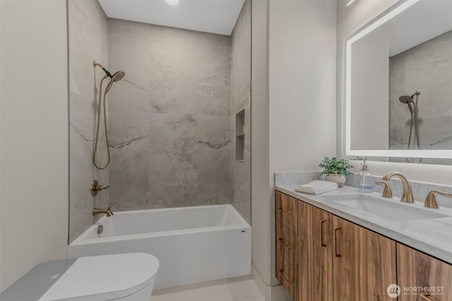 2222 NW Iris Court, Camas, WA 98607