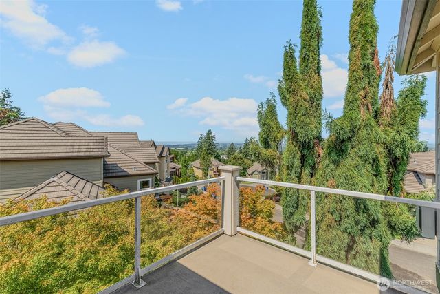 2222 NW Iris Court, Camas, WA 98607
