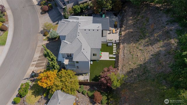 2222 NW Iris Court, Camas, WA 98607