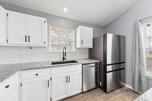 422 Pristine Water Lane, Mary Esther, FL 32569