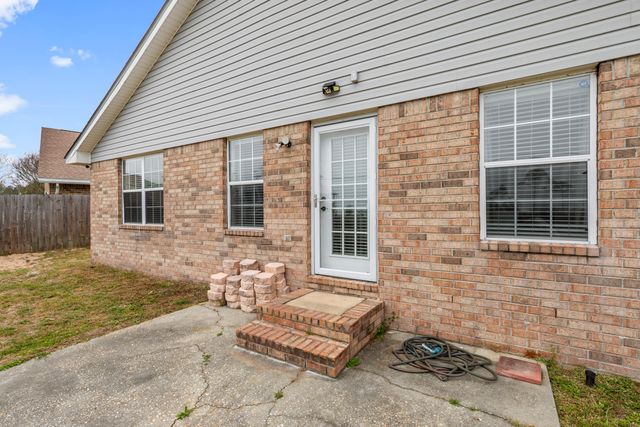 422 Pristine Water Lane, Mary Esther, FL 32569