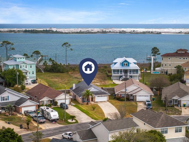 422 Pristine Water Lane, Mary Esther, FL 32569