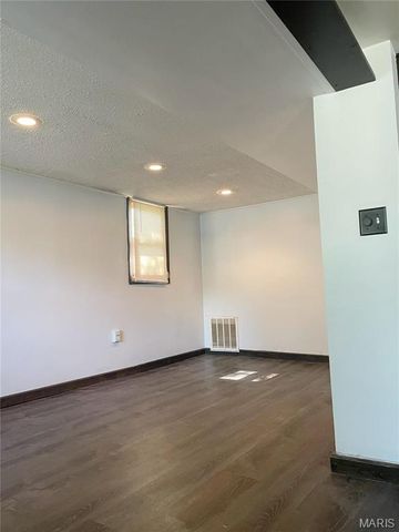 1717 LASALLE Street, Belleville, IL 62221