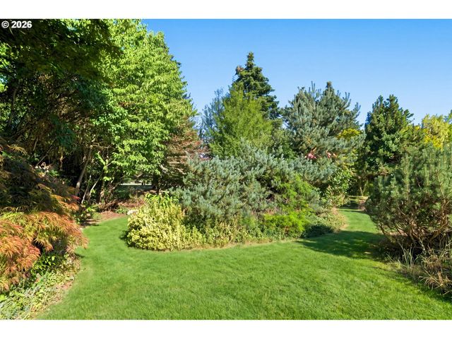 6675 Se KERN Ct, Milwaukie, OR 97267