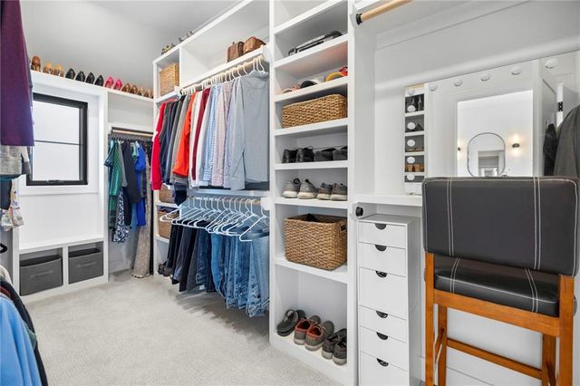 2207 W 48th Street, Westwood, KS 66205