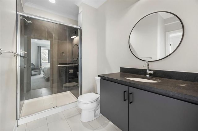 2207 W 48th Street, Westwood, KS 66205