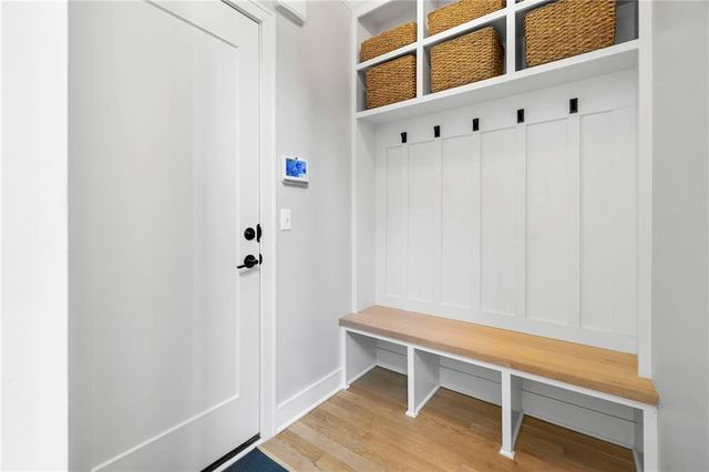 2207 W 48th Street, Westwood, KS 66205