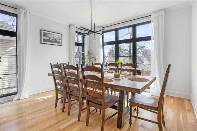 2207 W 48th Street, Westwood, KS 66205