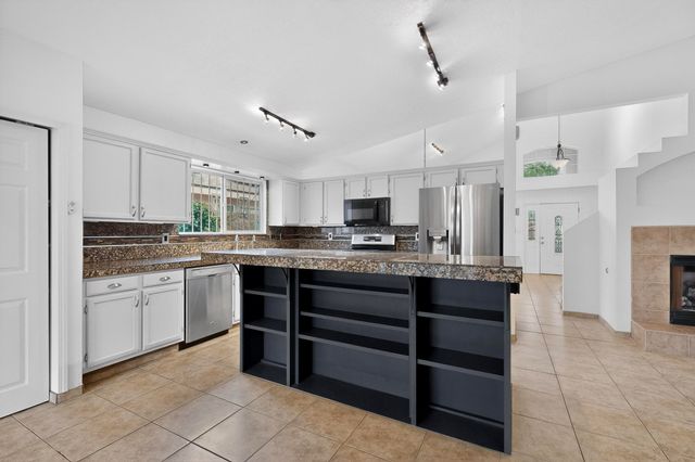 6209 Summerwood Road NW, Albuquerque, NM 87120