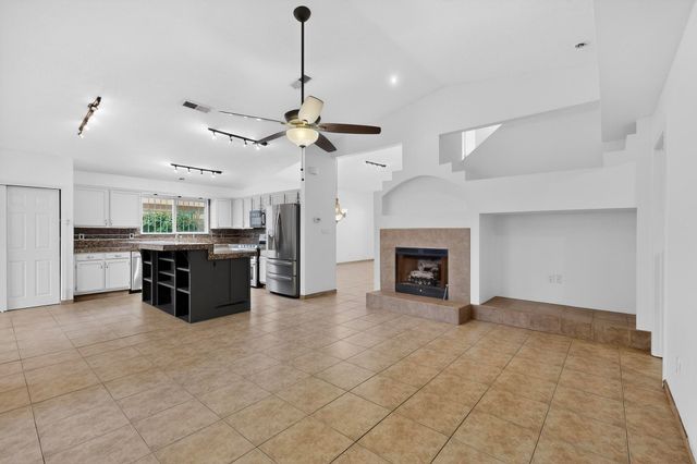6209 Summerwood Road NW, Albuquerque, NM 87120