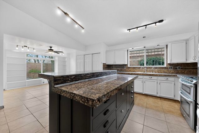 6209 Summerwood Road NW, Albuquerque, NM 87120