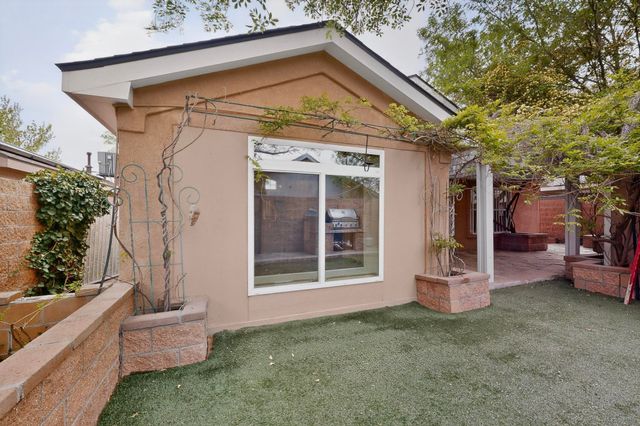 6209 Summerwood Road NW, Albuquerque, NM 87120