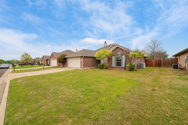 315 Rose Avenue, Cleburne, TX 76033