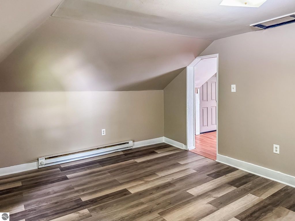 Image 10 of property listing at 319 W Saginaw Street, St Louis, MI 48880
