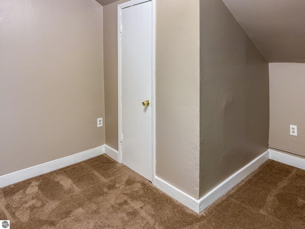 Image 24 of property listing at 319 W Saginaw Street, St Louis, MI 48880