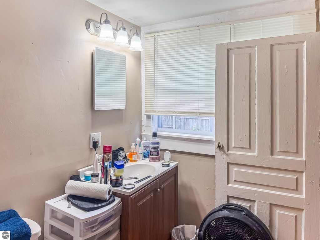 Image 37 of property listing at 319 W Saginaw Street, St Louis, MI 48880