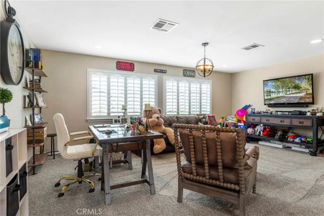 18077 Tanzanite Road, San Bernardino, CA 92407