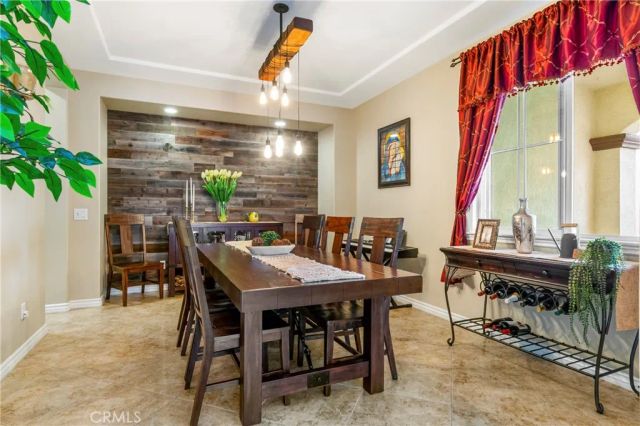 18077 Tanzanite Road, San Bernardino, CA 92407