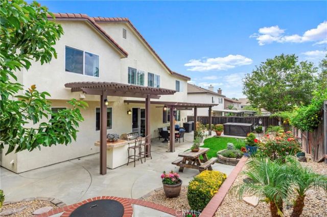 18077 Tanzanite Road, San Bernardino, CA 92407