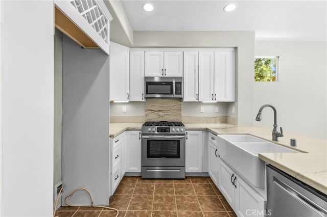 28403 Ravenna, Murrieta, CA 92563