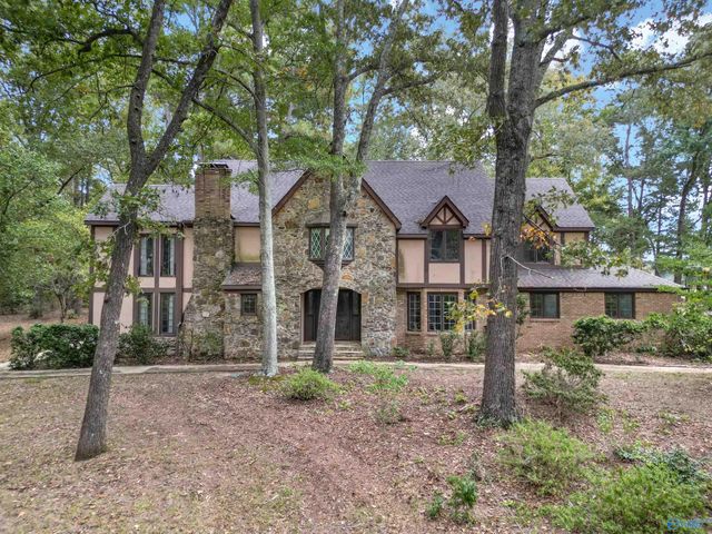 311 McCleskey Drive, Hartselle, AL 35640