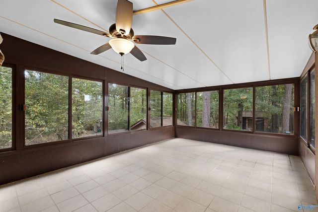 311 McCleskey Drive, Hartselle, AL 35640