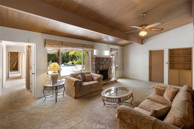 1036 W Donington Street, Glendora, CA 91741