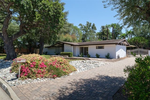 1036 W Donington Street, Glendora, CA 91741